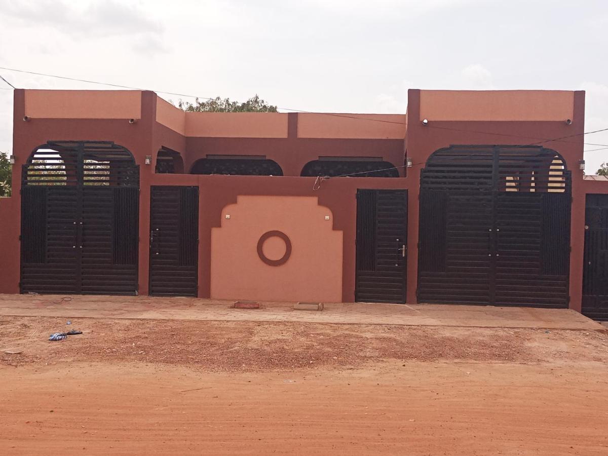 Résidence Lynda Prestige Ouagadougou Extérieur photo
