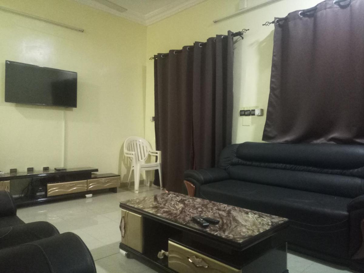 Résidence Lynda Prestige Ouagadougou Extérieur photo